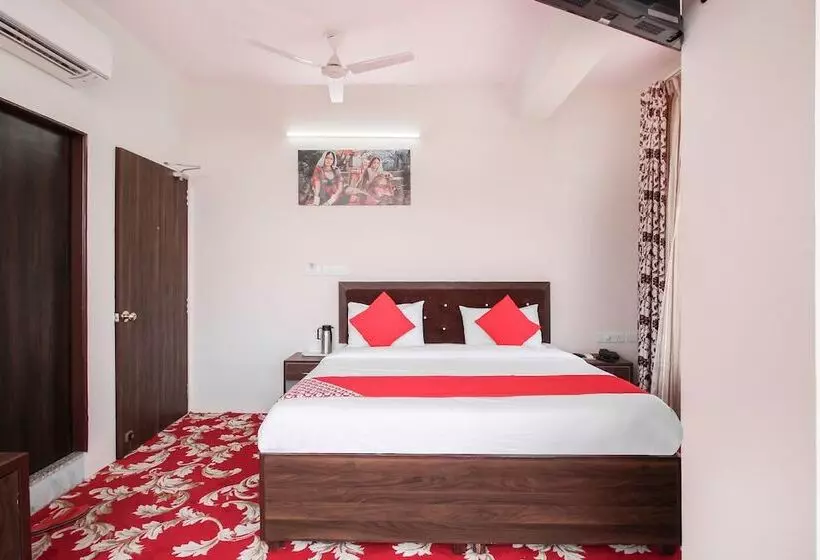هتل Lily Bay Prime By Oyo Rooms
