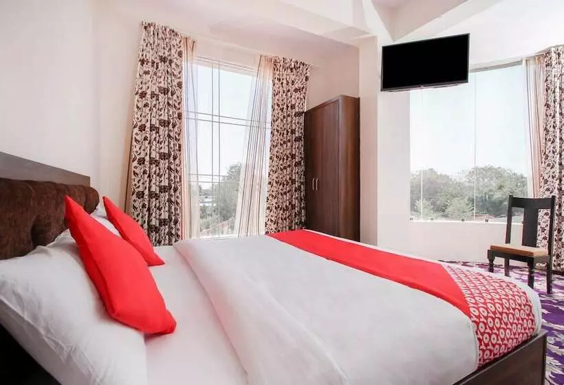 هتل Lily Bay Prime By Oyo Rooms