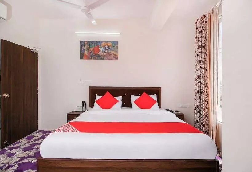 هتل Lily Bay Prime By Oyo Rooms