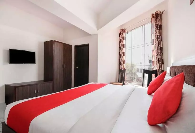 هتل Lily Bay Prime By Oyo Rooms
