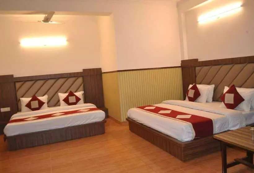 ホテル Malabar Inn By Mtmc Rooms, Katra