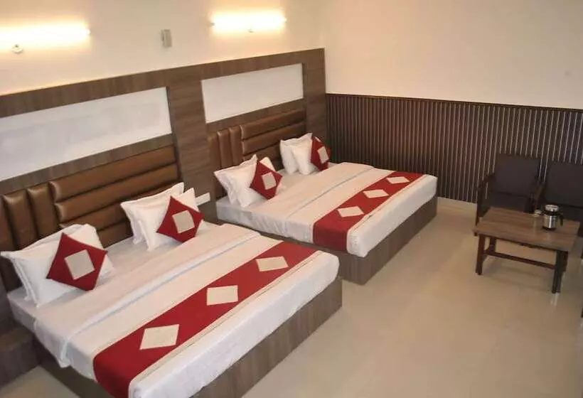 ホテル Malabar Inn By Mtmc Rooms, Katra