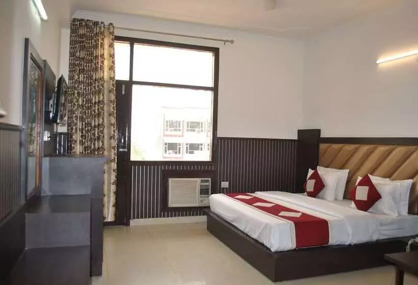 ホテル Malabar Inn By Mtmc Rooms, Katra