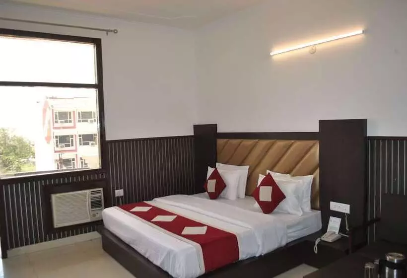 ホテル Malabar Inn By Mtmc Rooms, Katra