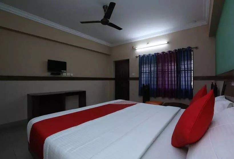 ホテル Sanman Regency By Oyo Rooms