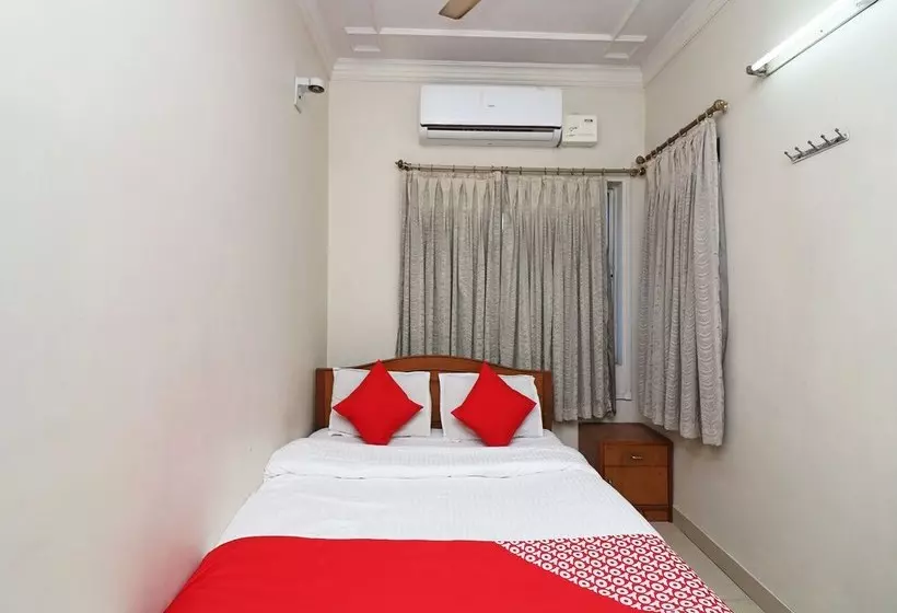 Hotelli Shiva By Oyo Rooms