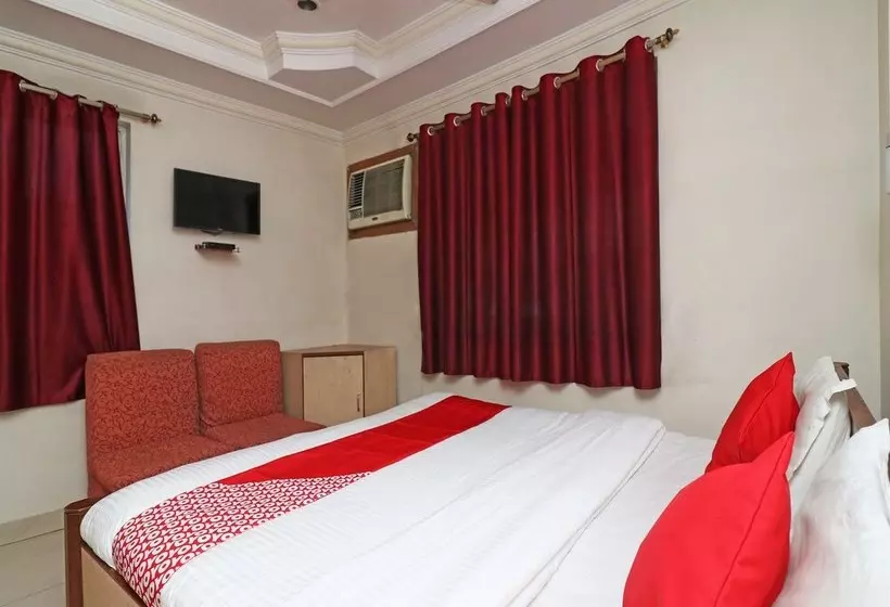 Hotelli Shiva By Oyo Rooms