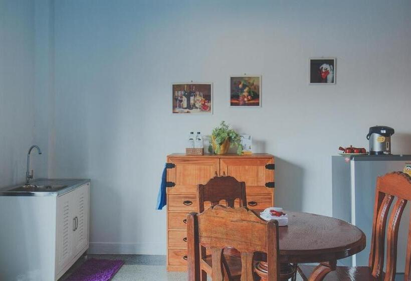 פנסיון Chill Vibe Hostel