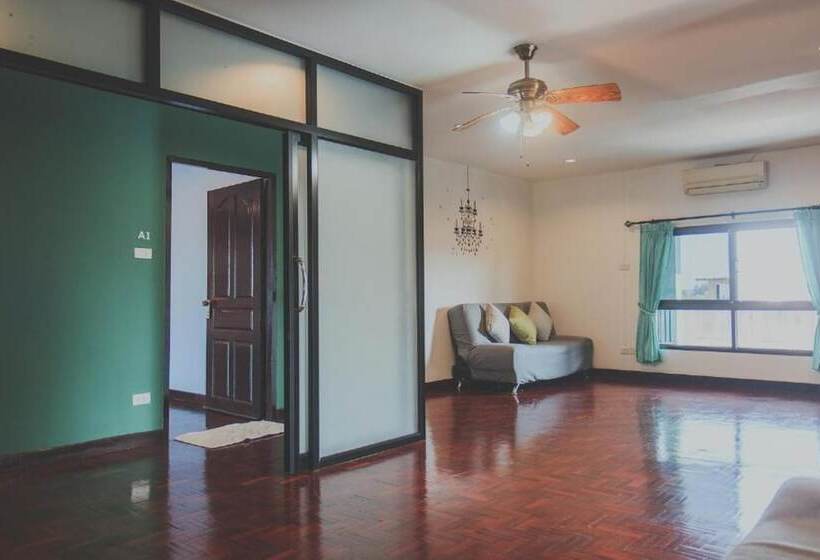 פנסיון Chill Vibe Hostel