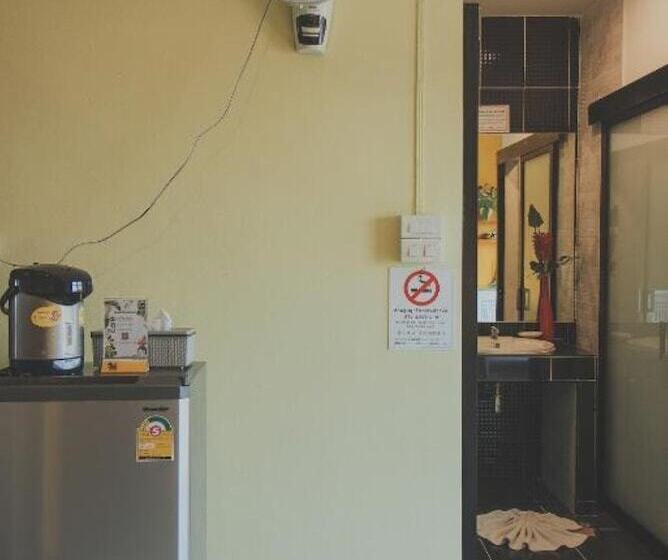 פנסיון Chill Vibe Hostel