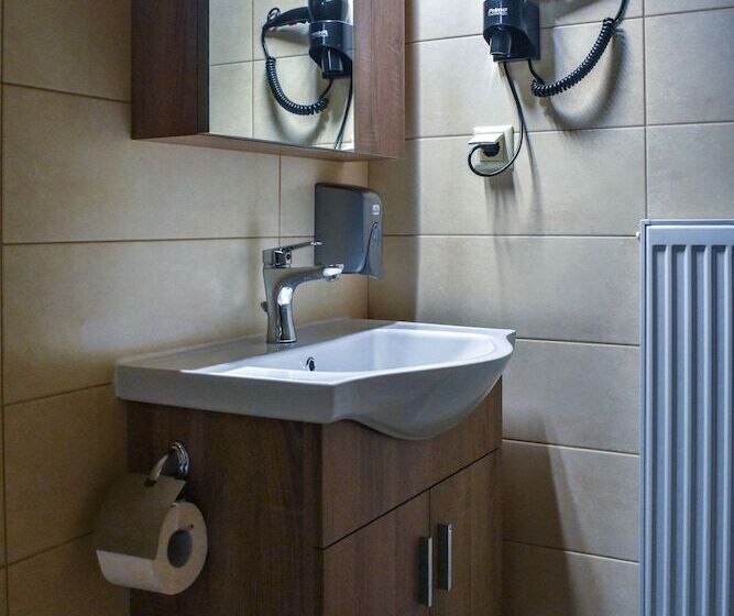 Пансион Elia Deluxe Accommodation