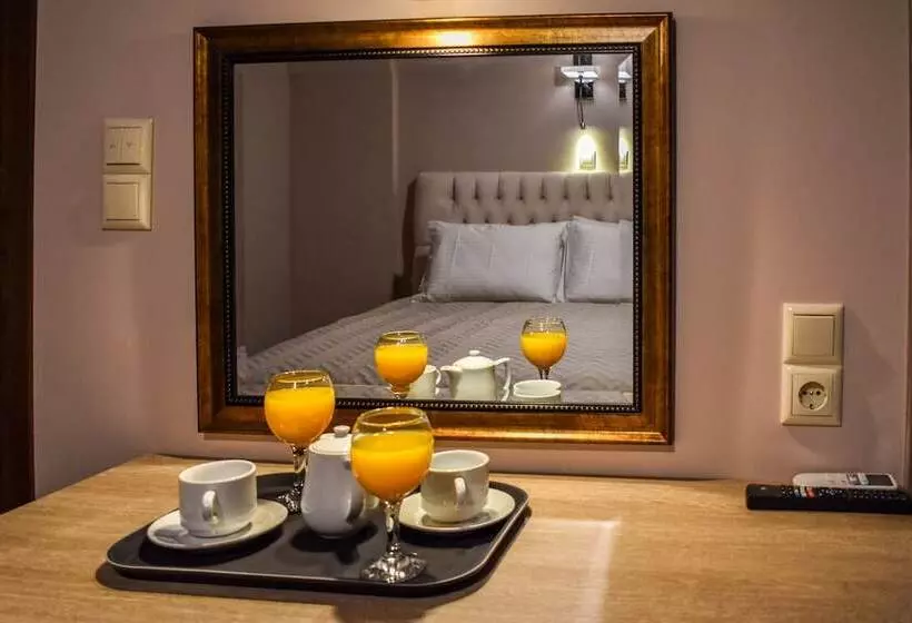 Majatalo Elia Deluxe Accommodation