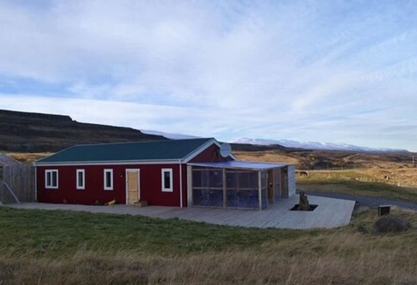 پانسیون Litlabjarg Guesthouse