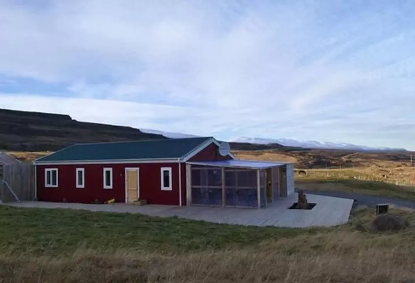 پانسیون Litlabjarg Guesthouse