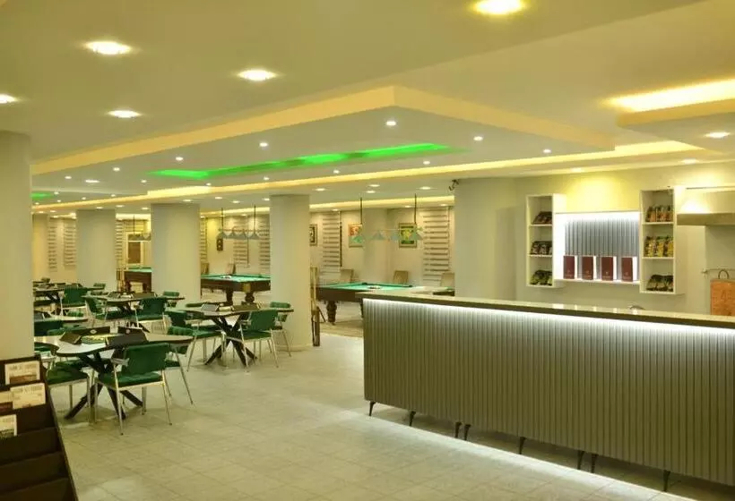 Pi̇thana Otel