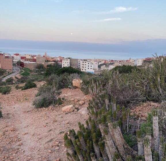 هاستل Kasbari House