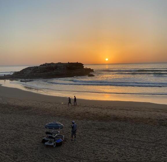 هاستل Kasbari House