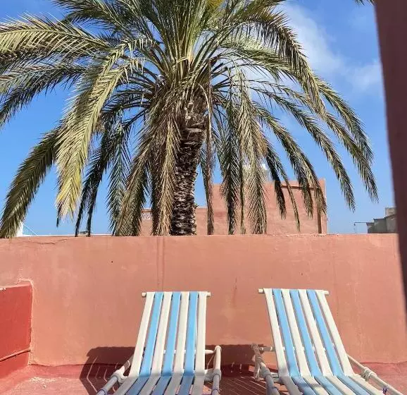 Retkeilymaja Kasbari House