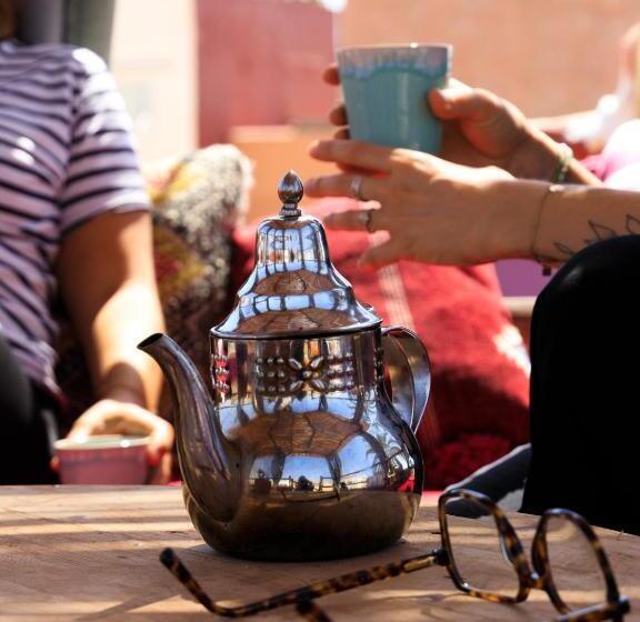 هاستل Kasbari House