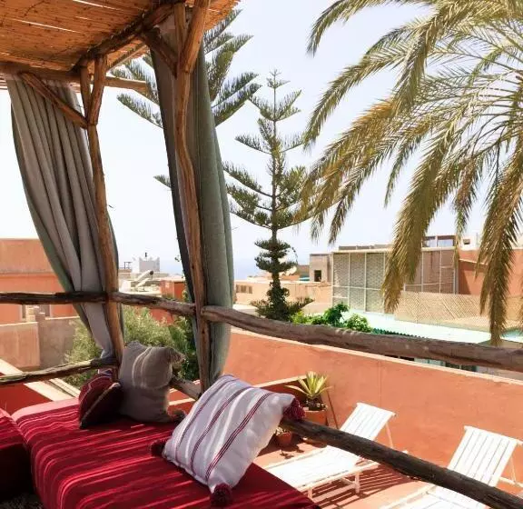 Retkeilymaja Kasbari House