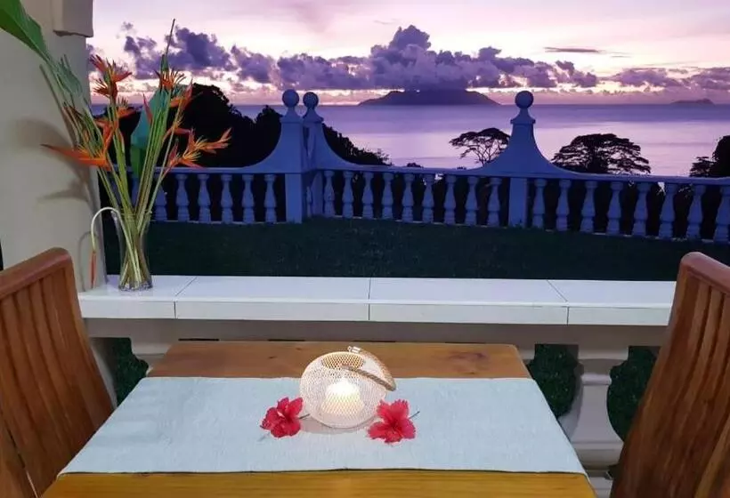 تختخواب و صبحانه Calm Sorento