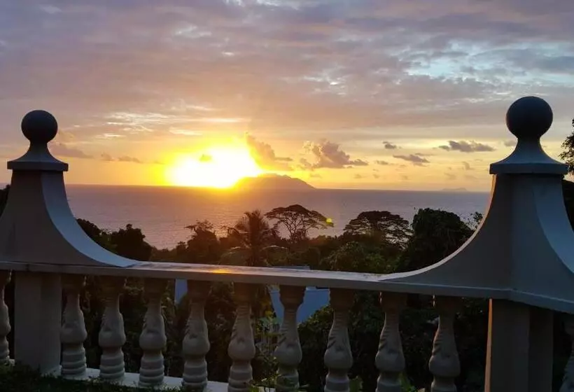 تختخواب و صبحانه Calm Sorento