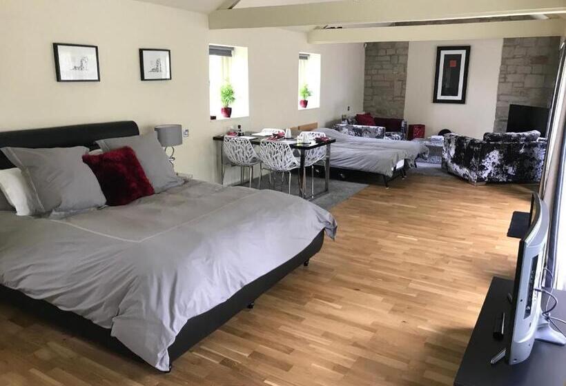 مبيت وإفطار Hemples Lodge