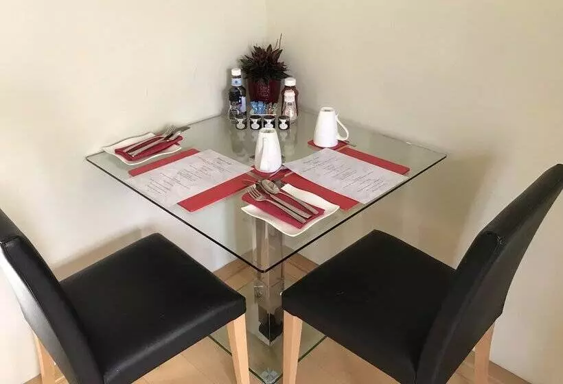 Aamiaismajoitus (B&B) Hemples Lodge