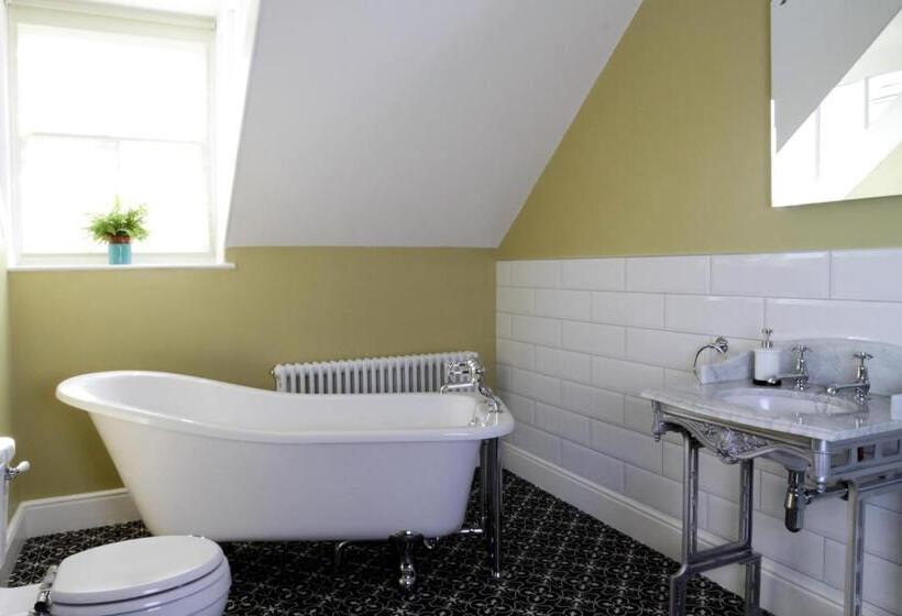 مبيت وإفطار Number 6