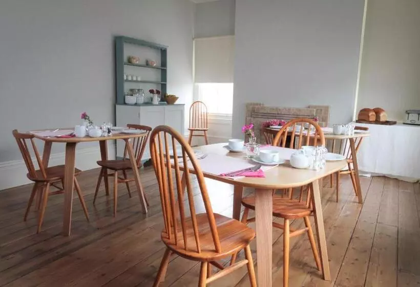 Aamiaismajoitus (B&B) Number 6