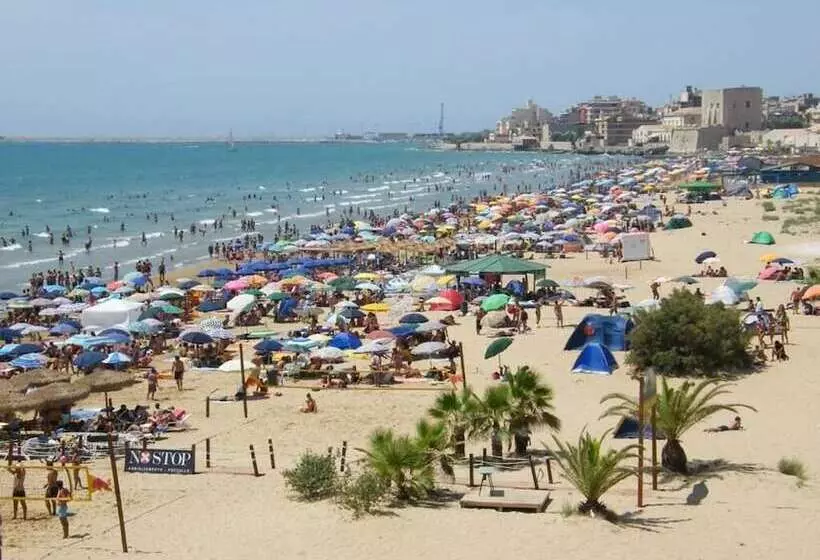 Aamiaismajoitus (B&B) Oasi Del Sud