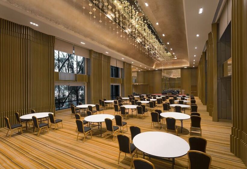 هتل Aloft Kathmandu Thamel