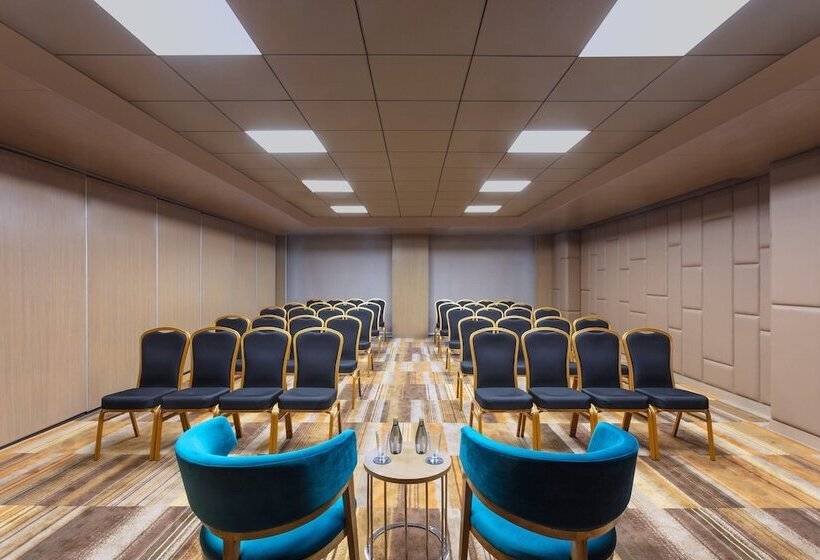 هتل Aloft Kathmandu Thamel