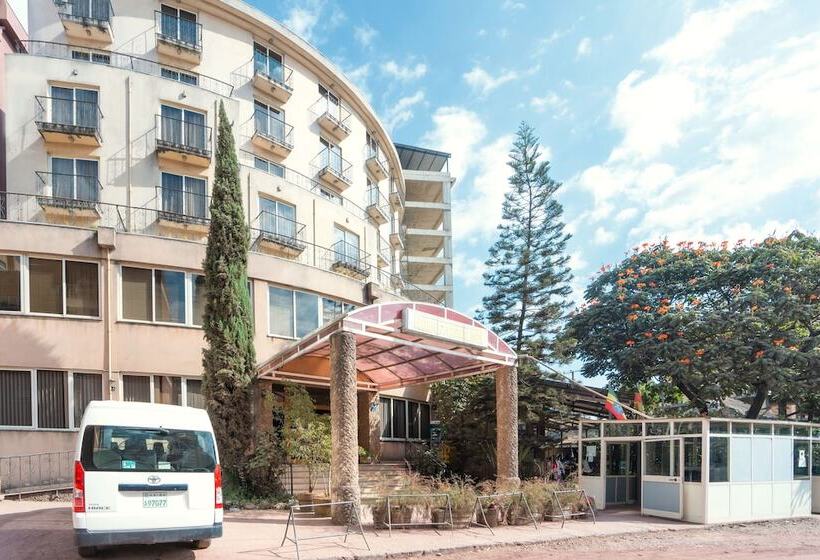 هتل Beer Garden Inn