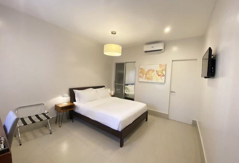 هتل Harman Suites Moalboal