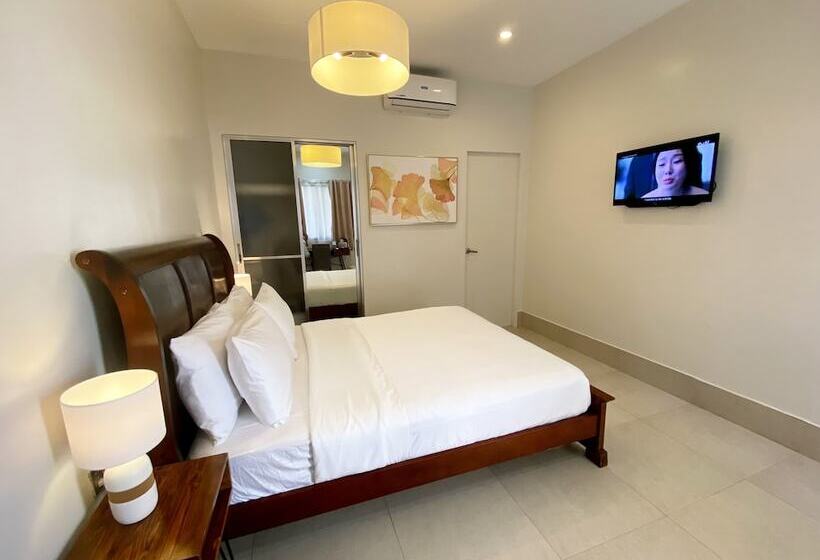 هتل Harman Suites Moalboal