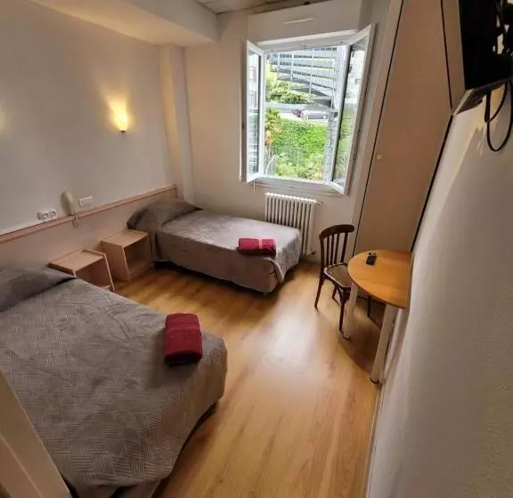 ホテル Hôtel Marquette