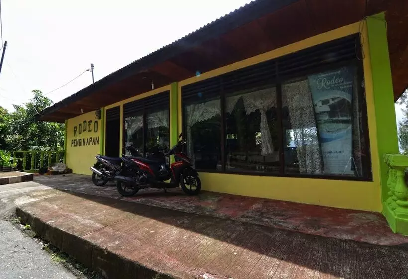 Hotelli Penginapan Rodeo