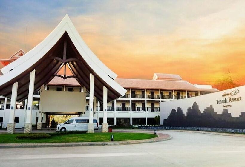 בית מלון כפרי Tmark Resort Vang Vieng
