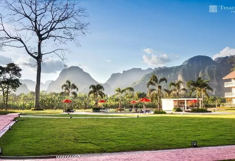 Hotelli Tmark Resort Vang Vieng