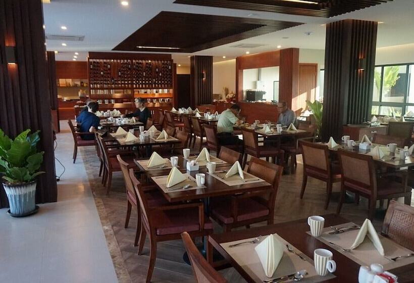 בית מלון כפרי Tmark Resort Vang Vieng