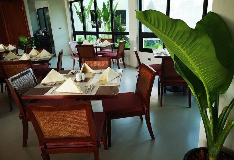 בית מלון כפרי Tmark Resort Vang Vieng