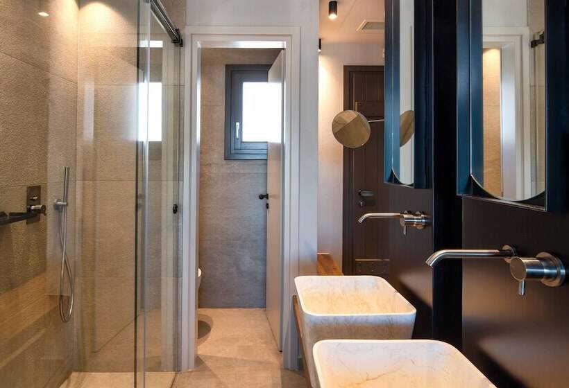 Hotel Uma Ray Suites