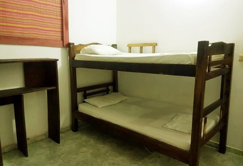 Oasis Hostal Restaurante