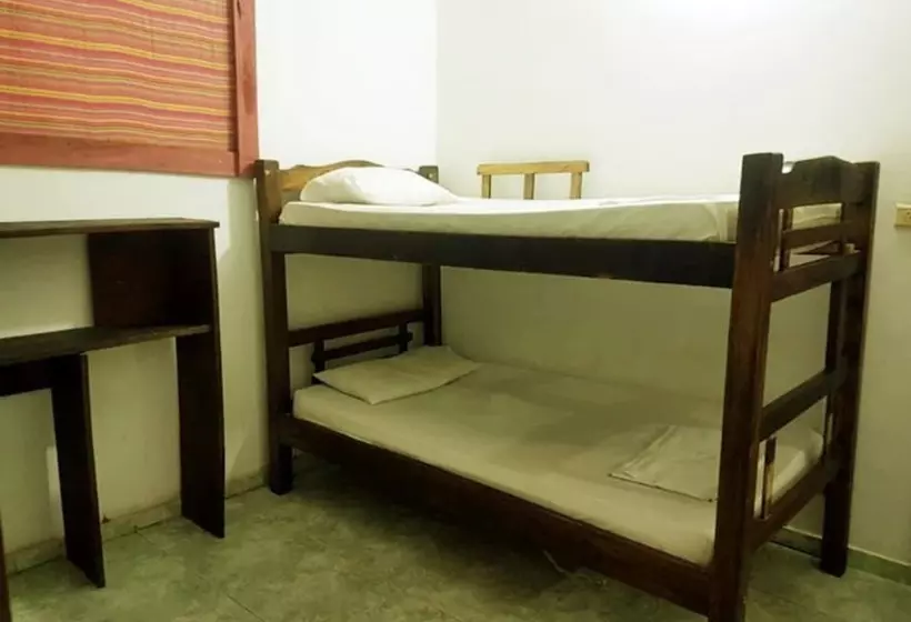 Oasis Hostal Restaurante