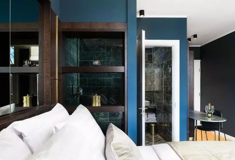 پانسیون Spinoza Suites