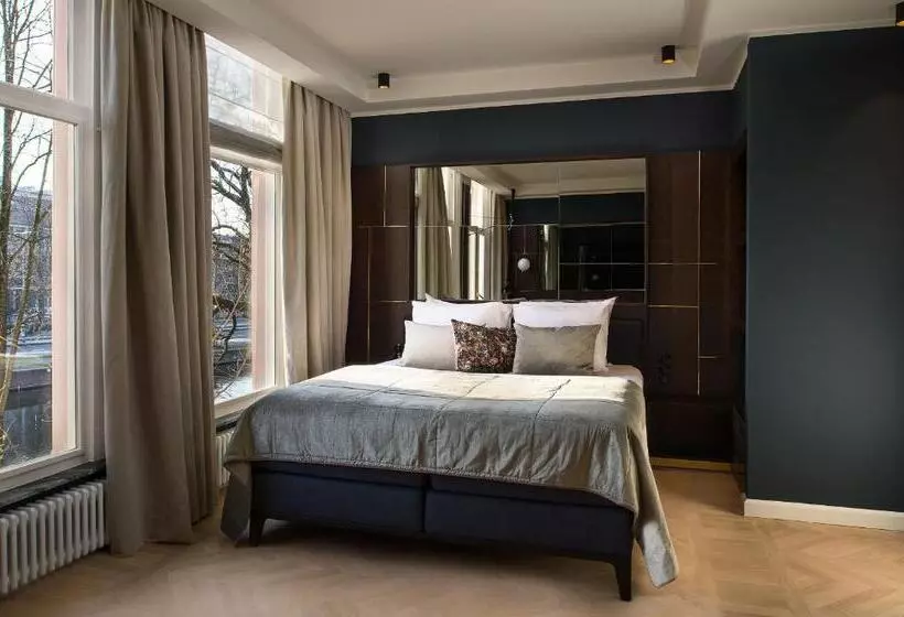 پانسیون Spinoza Suites