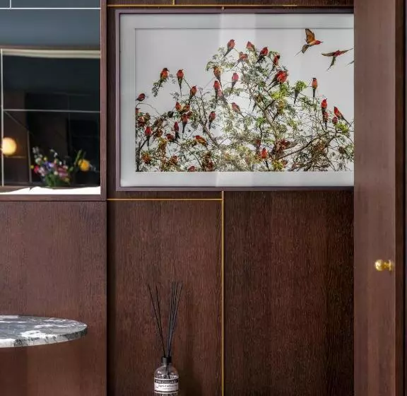 پانسیون Spinoza Suites