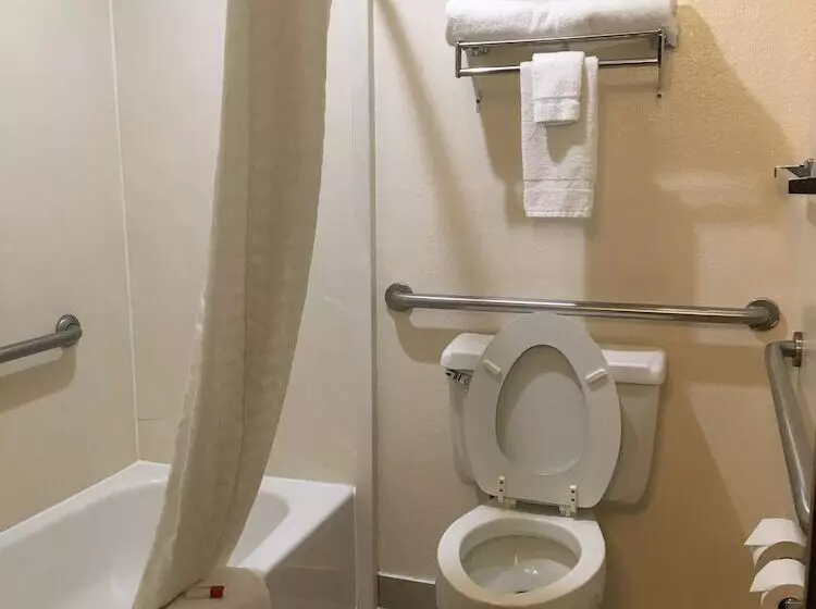 هتل Days Inn By Wyndham Pocatello University Area