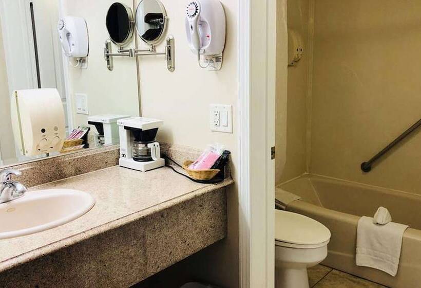 בית מלון כפרי Dynasty Suites